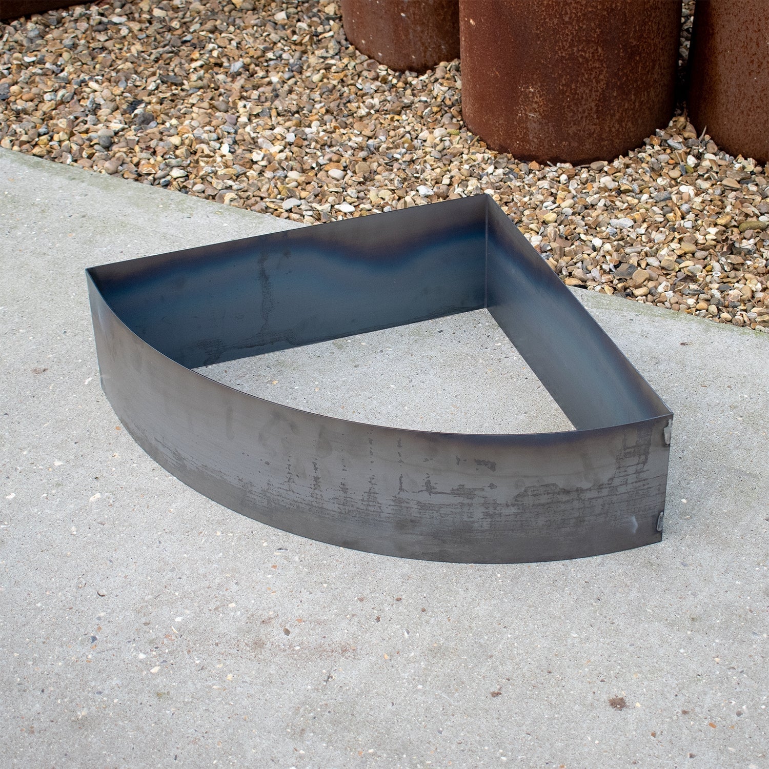 Custom-Size Quarter-Circle Rustic Steel Planter (Maximum Radius = 600mm)