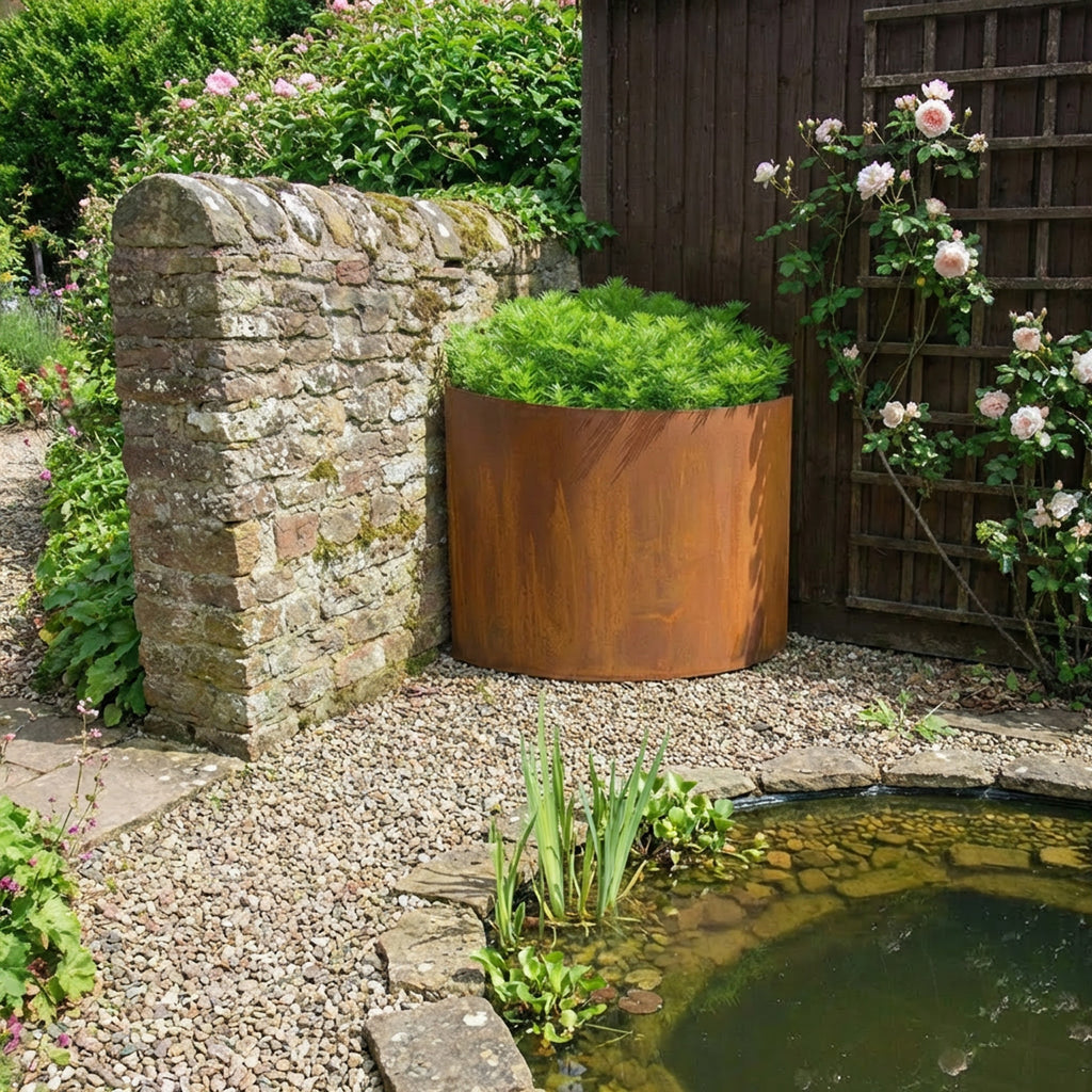 Quarter Circle Rustic Steel Corner Planter - 900mm Radius x 600mm Height