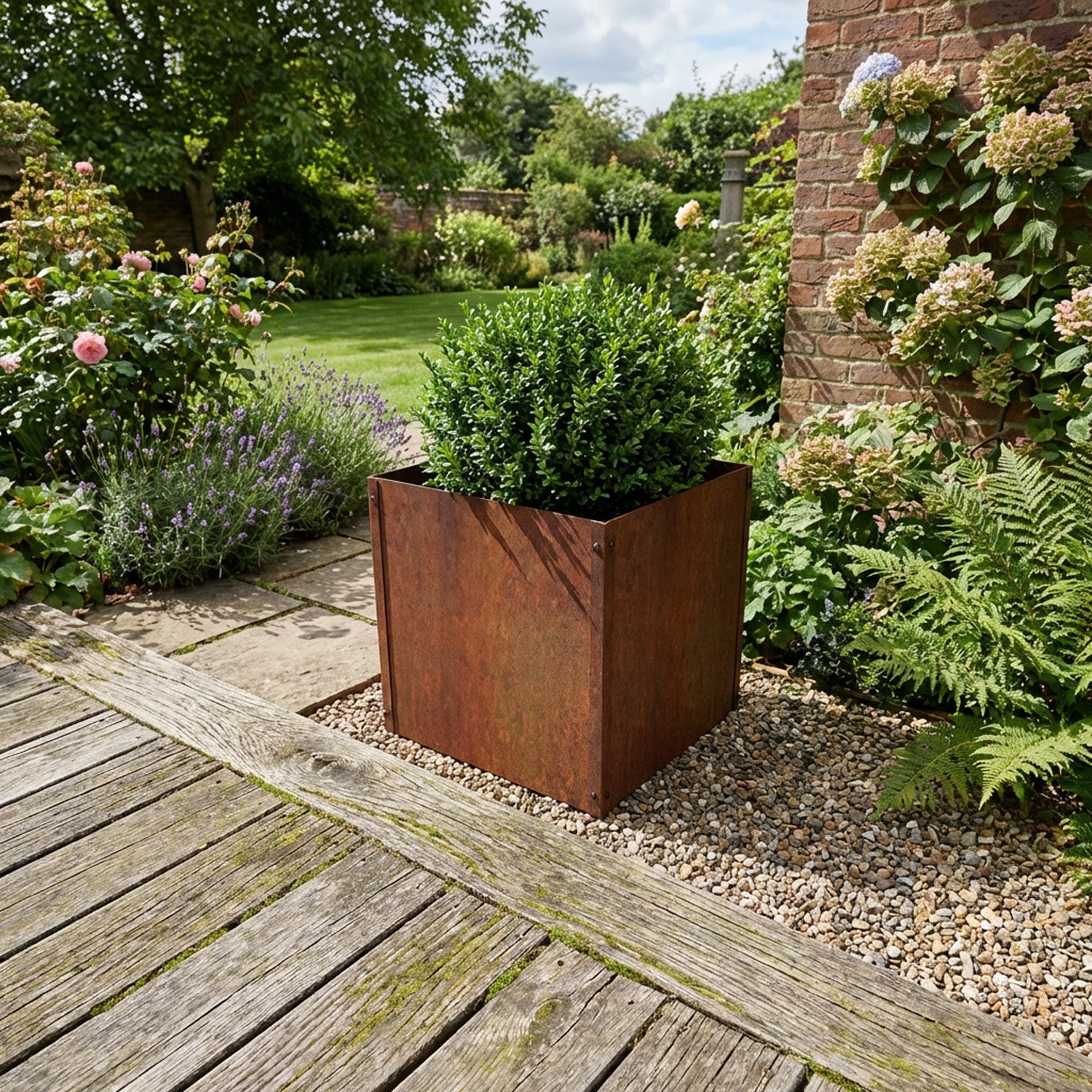 Cubic Flat-Pack Rustic Steel Planter - 500mm x 500mm x 500mm